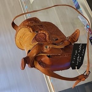 Leather saddle purse